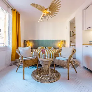 Le Saint Charles Apartamento